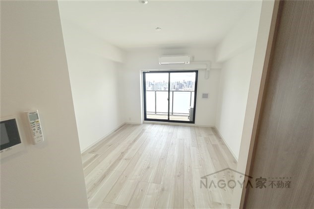 S-RESIDENCE亀島駅前ascent リビング