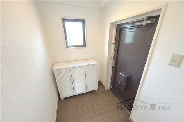 ドリーム梨花 玄関