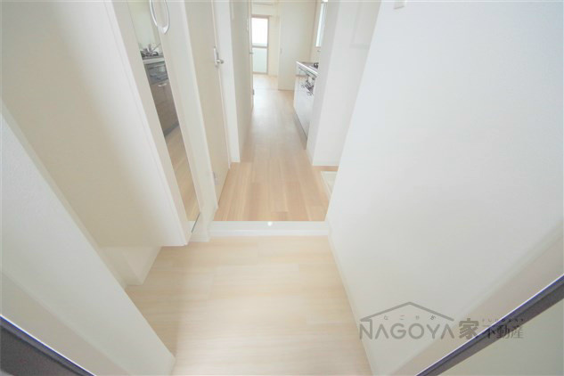 プライム松原 玄関