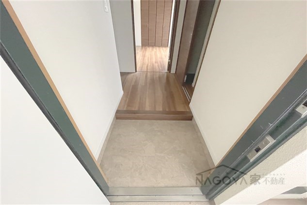 ライオンズマンション久屋公園 玄関