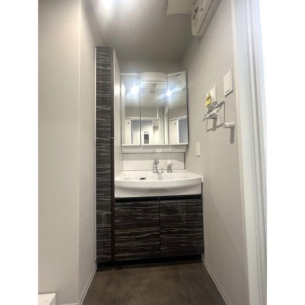 THE LOUNGE LINEAR GATE その他1