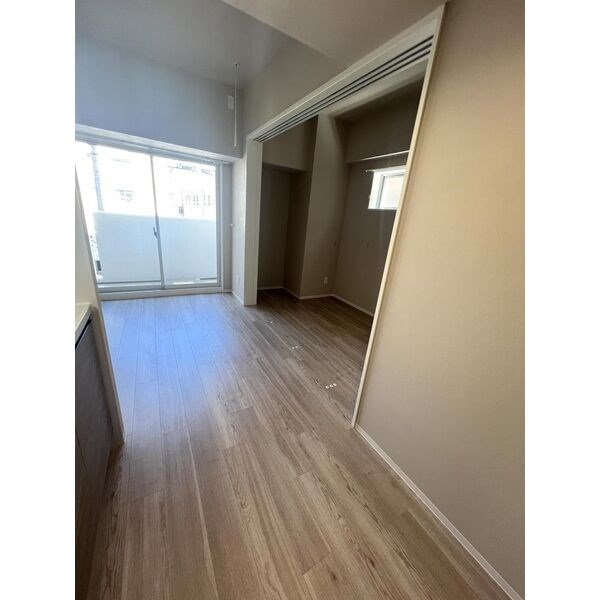 THE LOUNGE LINEAR GATE リビング