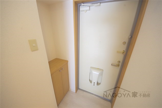 グランシャリオ長谷 玄関