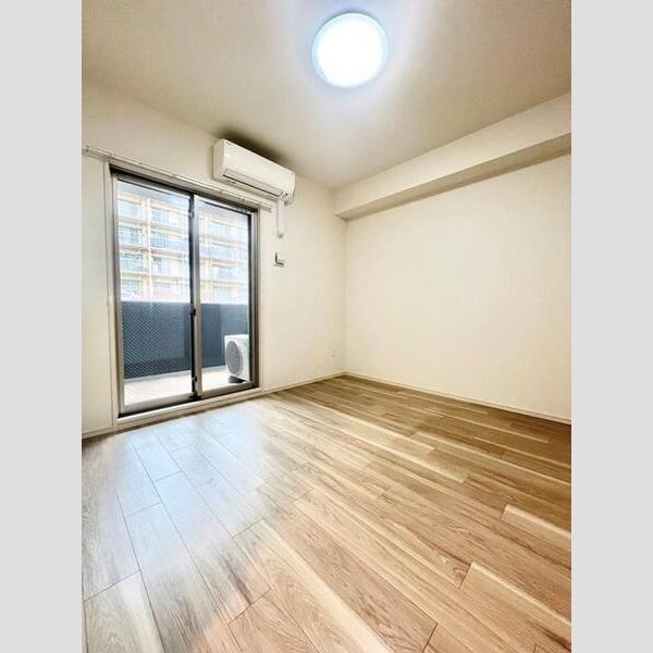 ファミリアーレ熱田日比野 ベランダ