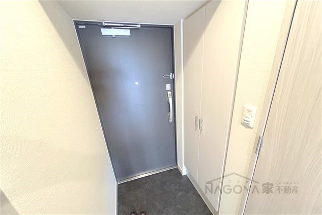 ディアレイシャス名古屋浄心 玄関