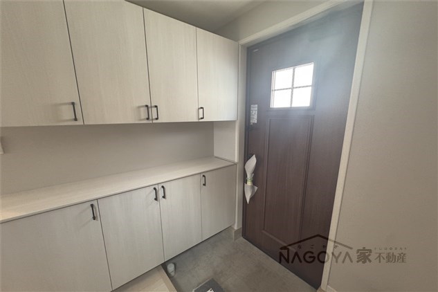 グラシアベルⅠ棟 玄関