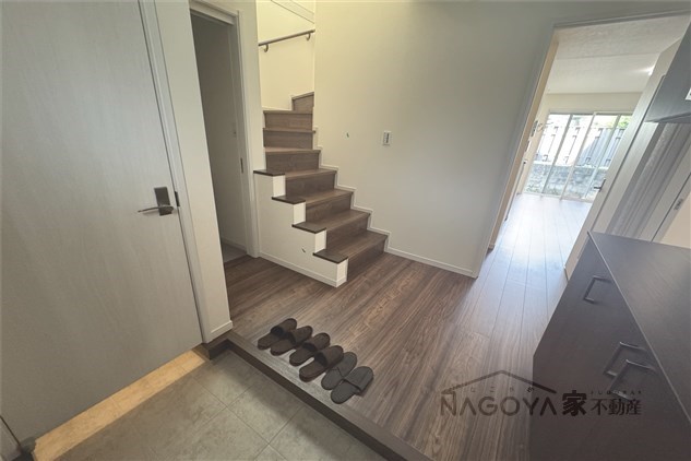 グラシアベルⅡ棟 玄関