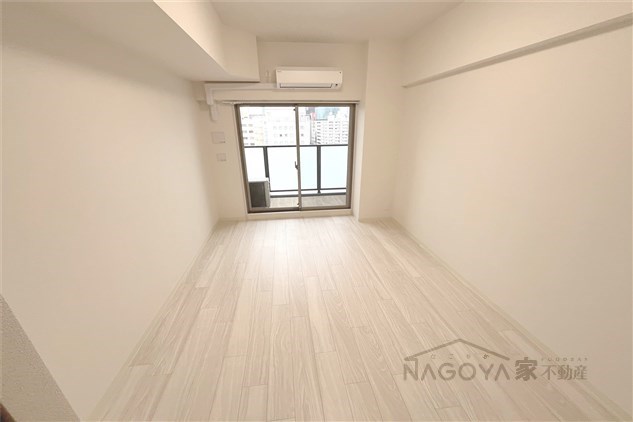 プレサンス上前津オレシア リビング