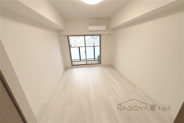 プレサンス上前津オレシア リビング