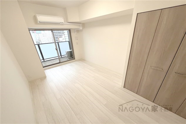 プレサンス上前津オレシア リビング