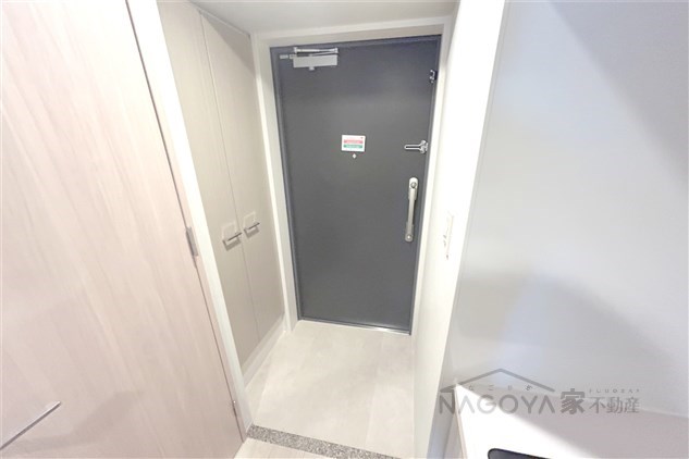 プレイズシード名駅北 玄関