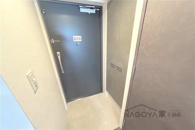 プレイズシード名駅北 玄関