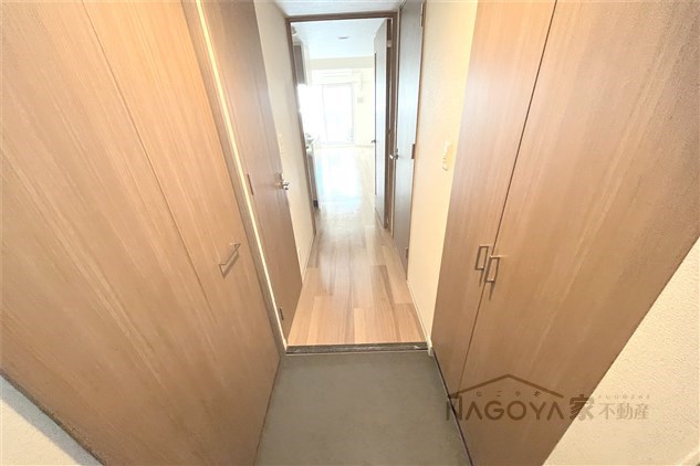 プレサンス名駅南ブリエ 玄関