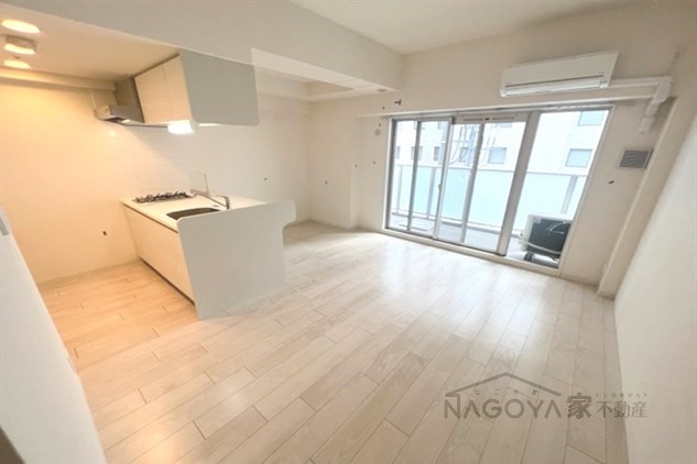 プレサンス名駅南ブリエ リビング