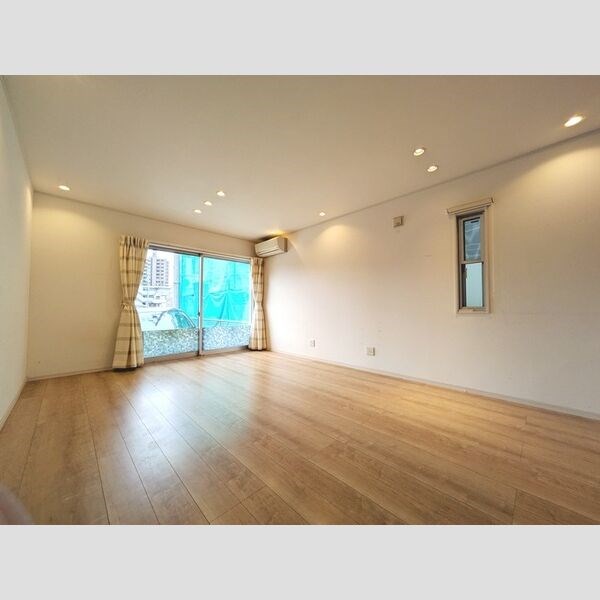 天白区植田山4丁目戸建 ベランダ