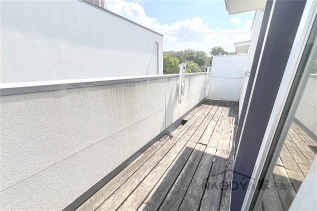 カームガーデン東山 ベランダ