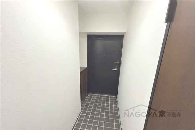 モア・ハナノキ 玄関