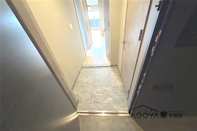 オーパスレジデンス名古屋ステーション 玄関