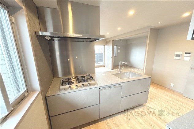 オーパスレジデンス名古屋ステーション キッチン