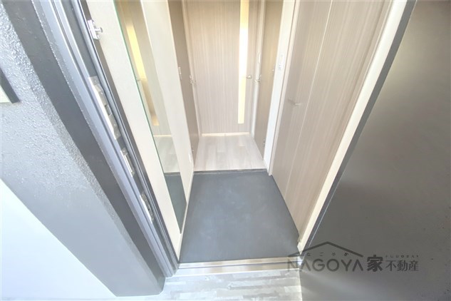 プレサンス丸の内サージュ 玄関