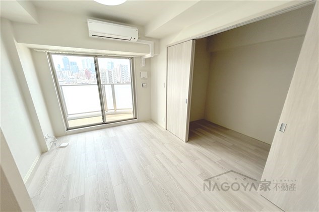 ディアレイシャス名古屋浄心 リビング