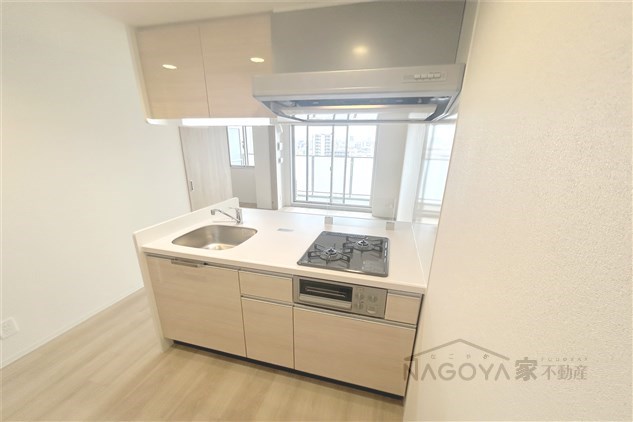 アドバンス名古屋シュテルン キッチン