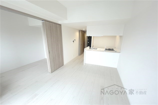 アドバンス名古屋シュテルン リビング