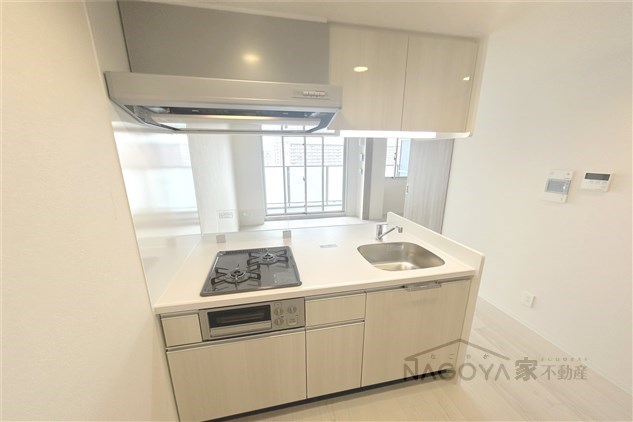 アドバンス名古屋シュテルン キッチン