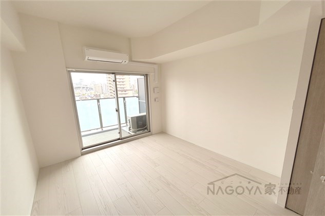 アドバンス名古屋シュテルン リビング