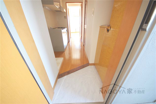 アルフィーレ新栄 玄関