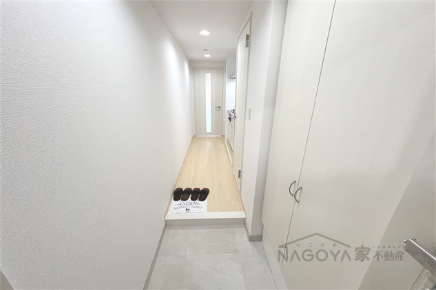 レジデンス御器所スクエア 玄関