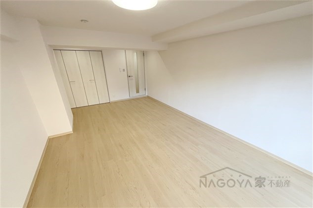 レジデンス御器所スクエア ベッドルーム