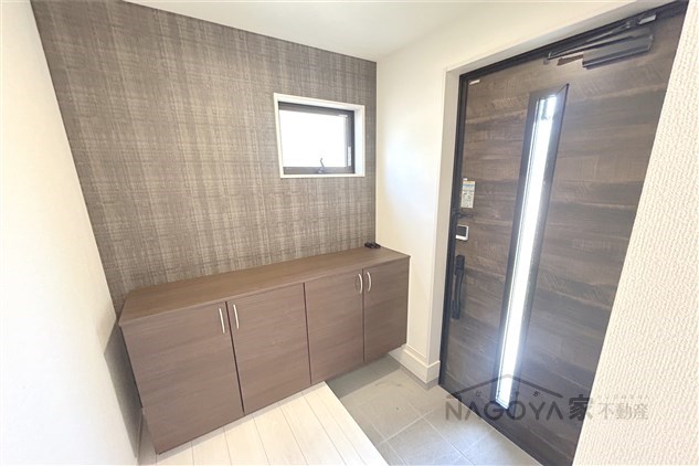 北区芳野3丁目戸建 玄関