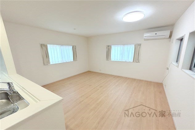 宿跡町戸建west リビング