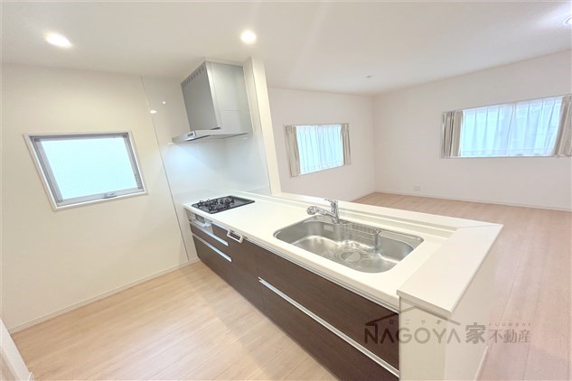 宿跡町戸建west キッチン