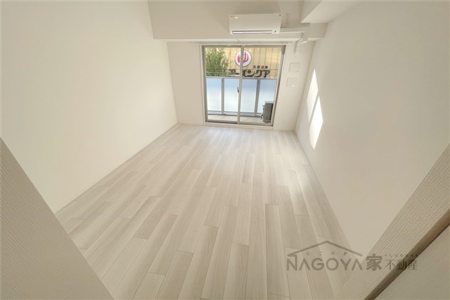 エスリード上前津LIVIA リビング