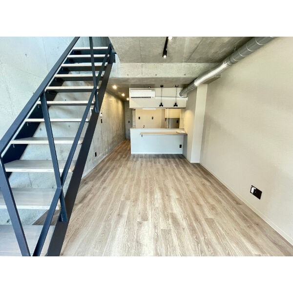 グランイニシオ徳川 リビング