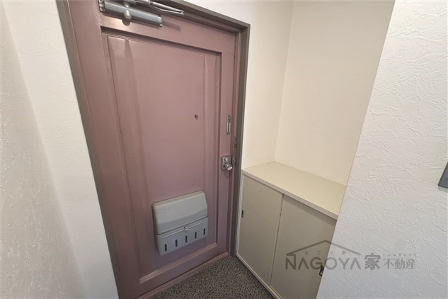 ゼフィール 玄関