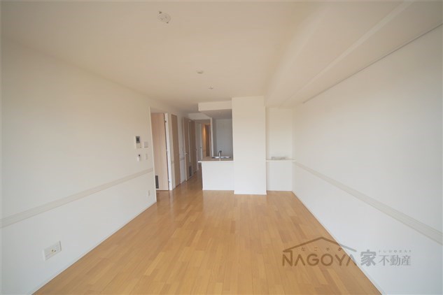 ロイヤルパークスERささしま リビング