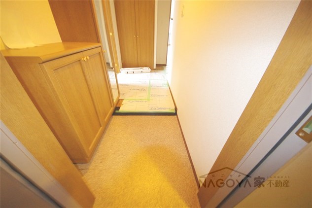 プレディアスタイル旭丘 玄関