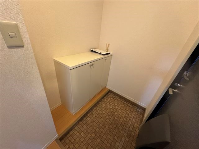 グランデール南山C棟 玄関