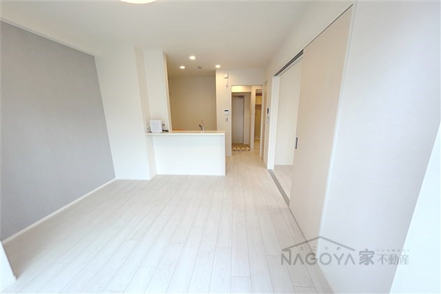 THE BLOSSOM 新栄 リビング