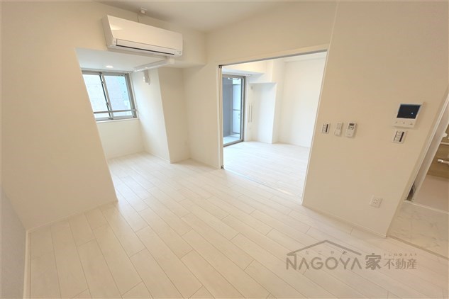 THE BLOSSOM 新栄 リビング