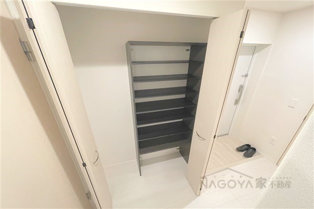 Grand Chainon金山 玄関