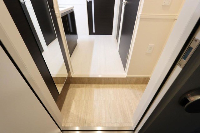 ＬＩＤＩＡ 玄関