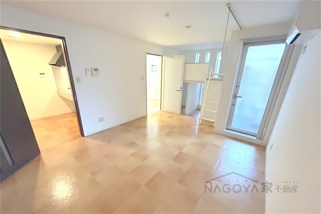 コンフォート泉 リビング