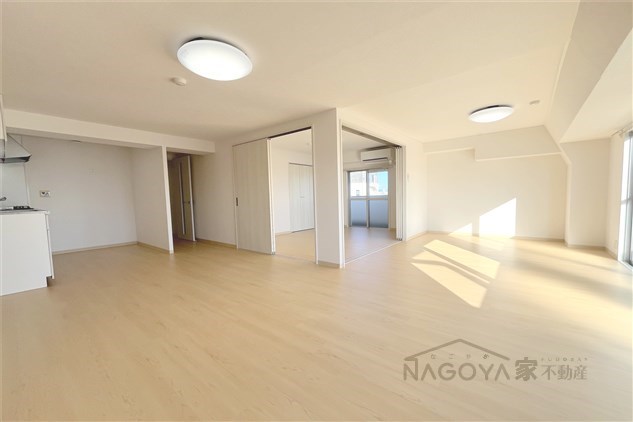 レジデンス御器所スクエア リビング