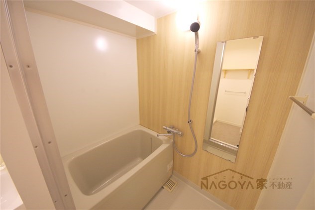 TQレジデンス名古屋錦 風呂画像