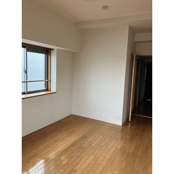 現代ハウス黄金 リビング