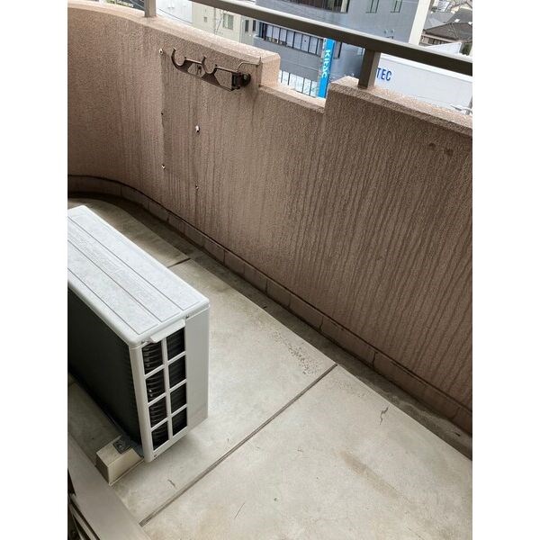 現代ハウス黄金 ベランダ